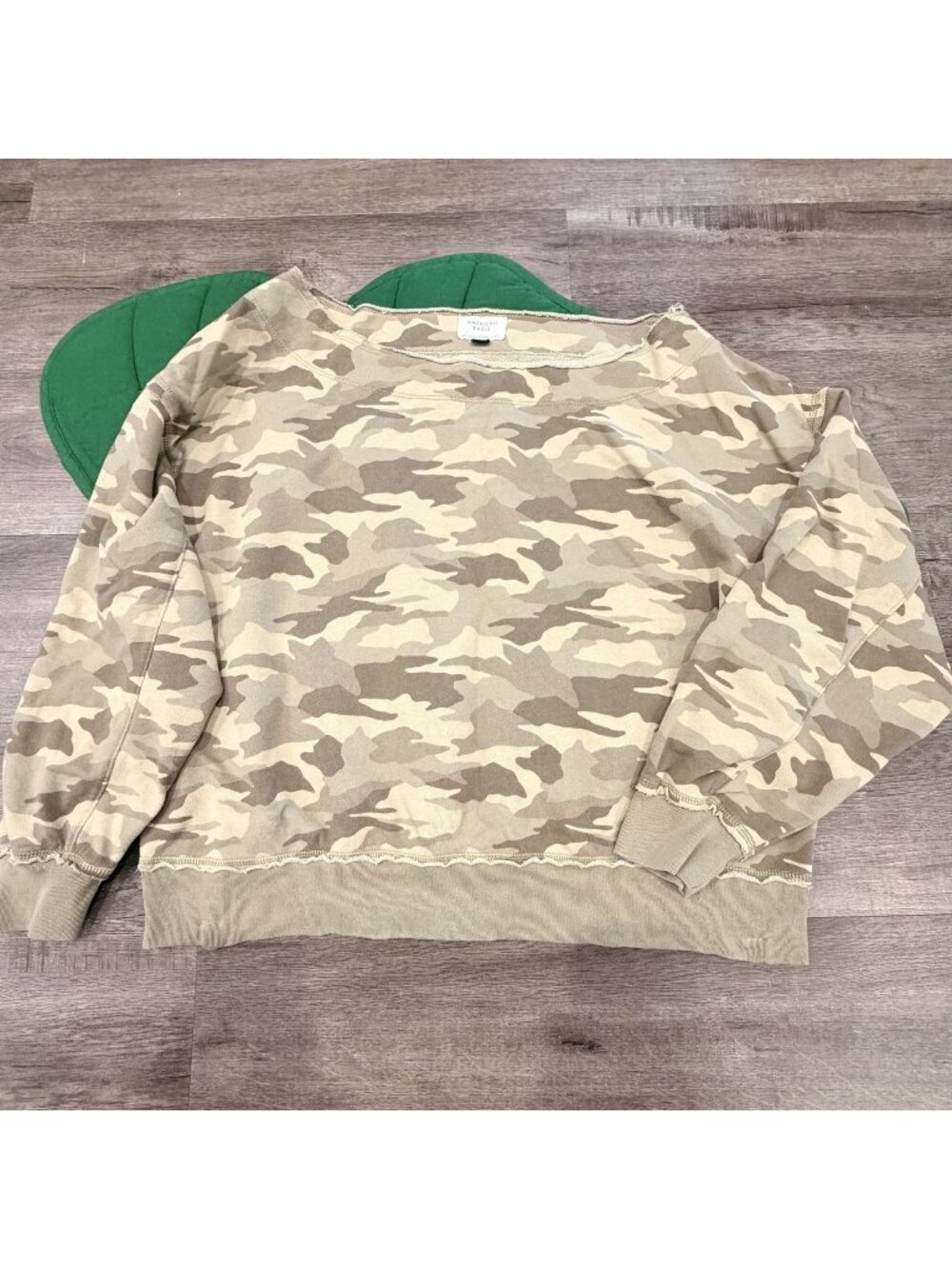 American Eagle Womens Large Camo Off Shoulder Sweatshirt Raw Hem Pullover